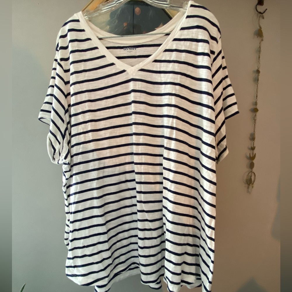 Old Navy striped T-shirt